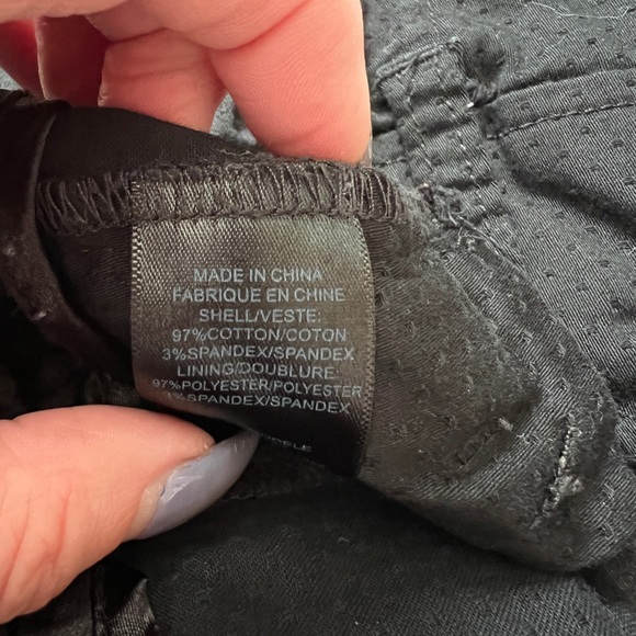 NWOT Guess size 26 black double button with belt loops mini ❤️🔥 - Picture 10 of 13